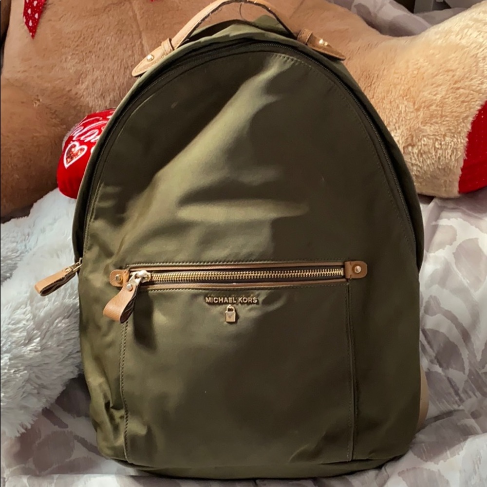 Michael kors back pack